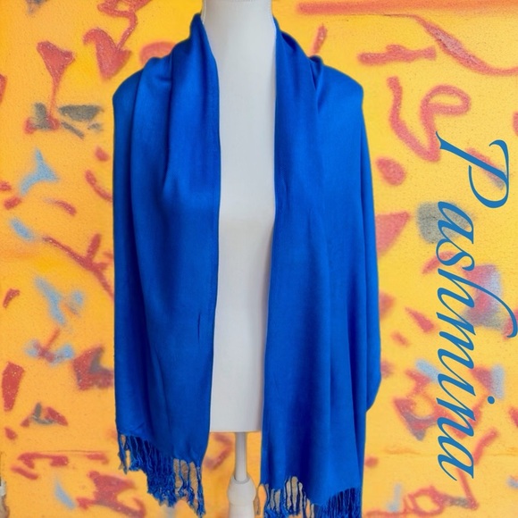 Vibrant Blue Pashmina Shawl - Picture 2 of 8